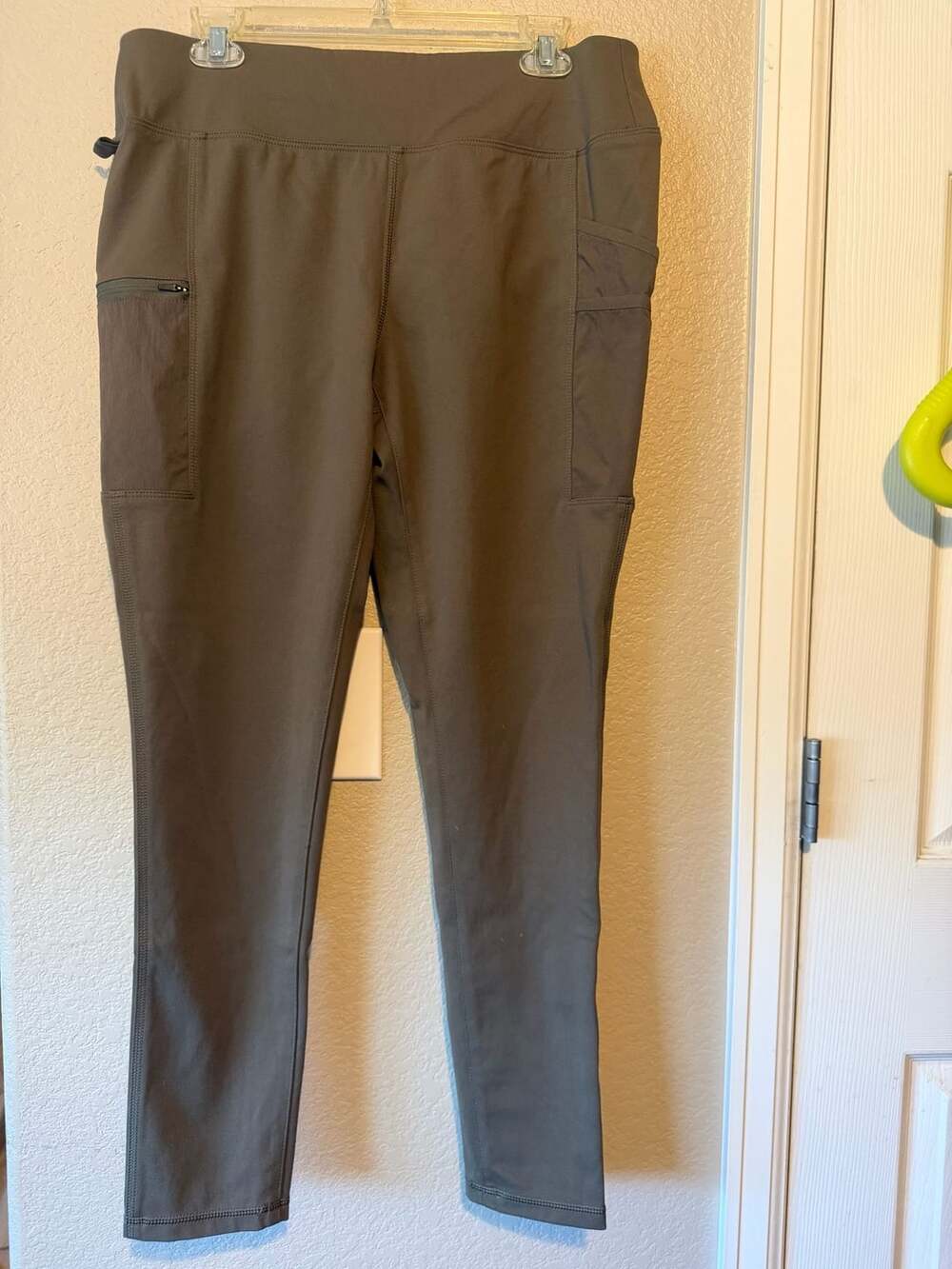 Carhartt Force Utility Legging Size L(12-14) Regular Green Cargo Pants